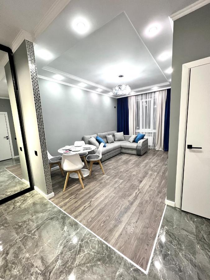 Ferienwohnung Атлант Жк Almaty Exterior foto