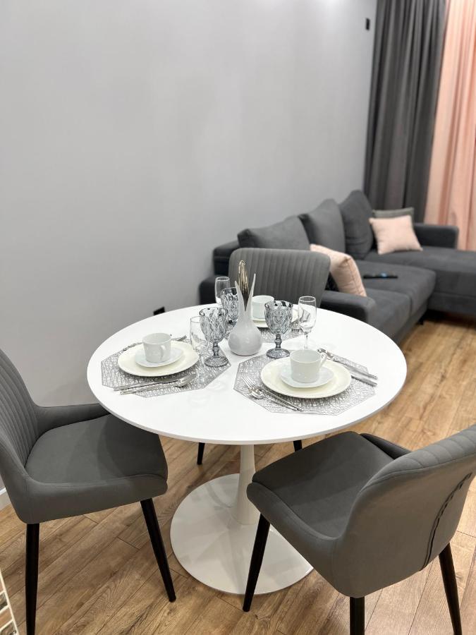 Ferienwohnung Атлант Жк Almaty Exterior foto