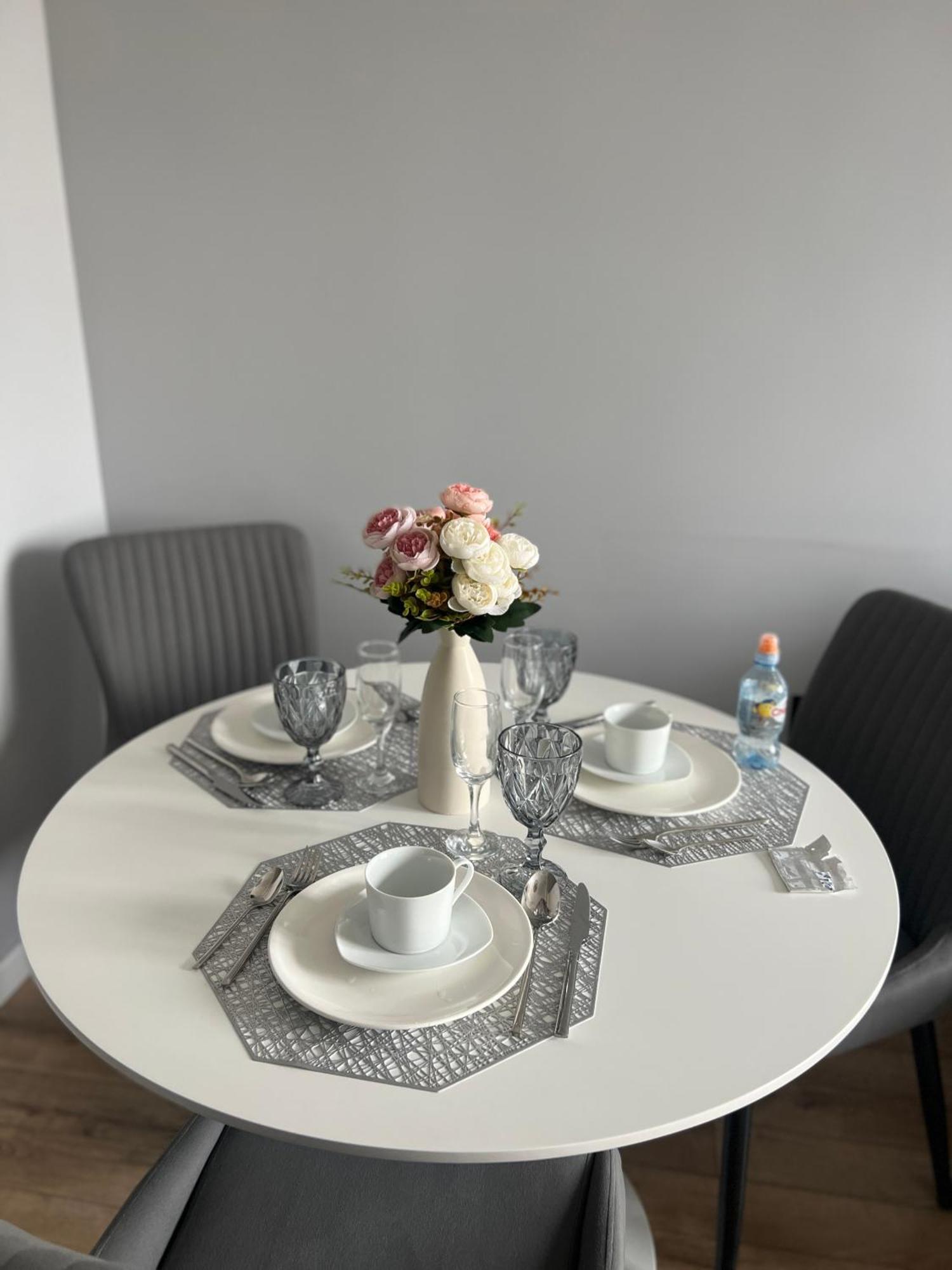 Ferienwohnung Атлант Жк Almaty Exterior foto